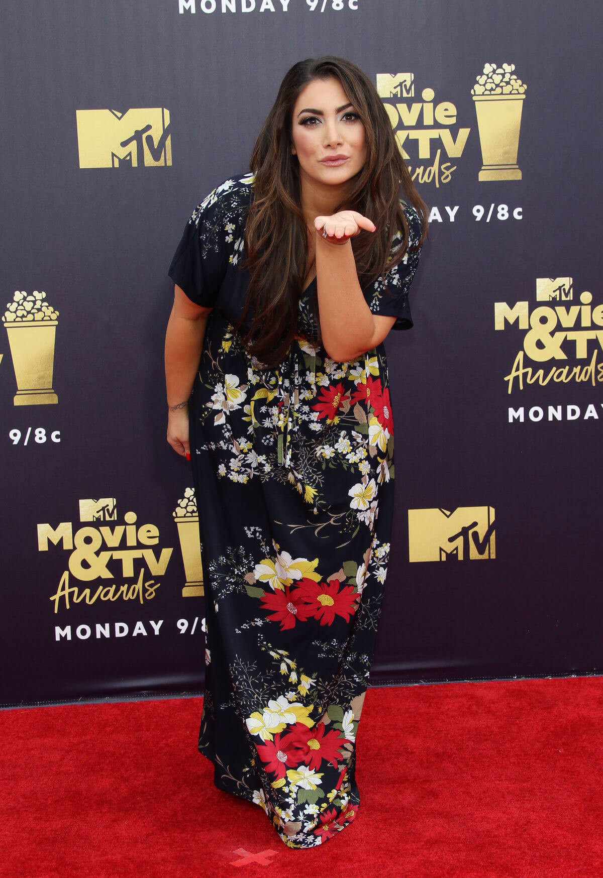 Deena Cortese at 2018 MTV Movie and TV Awards in Santa Monica 2018/06/16