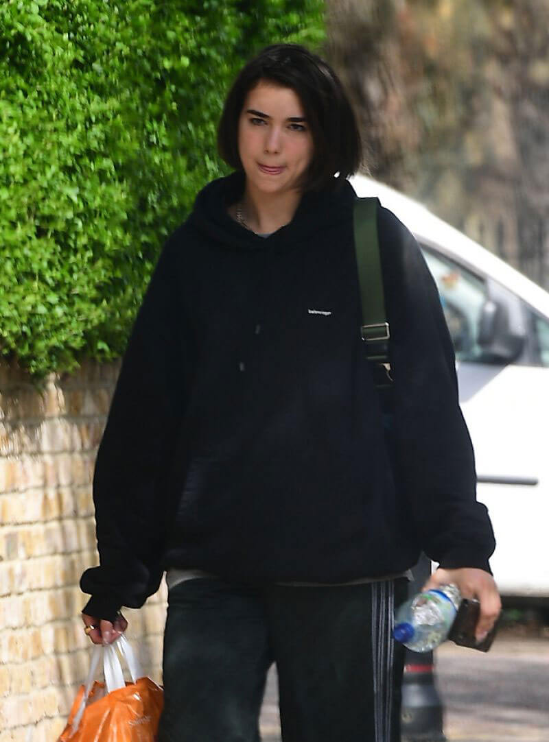 Dua Lipa Out and About in London 2018/05/31