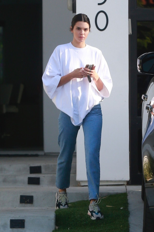 Kendall Jenner Seen in Casual Chic Outfit Leaving Ben Simmons’ House in Beverly Hills