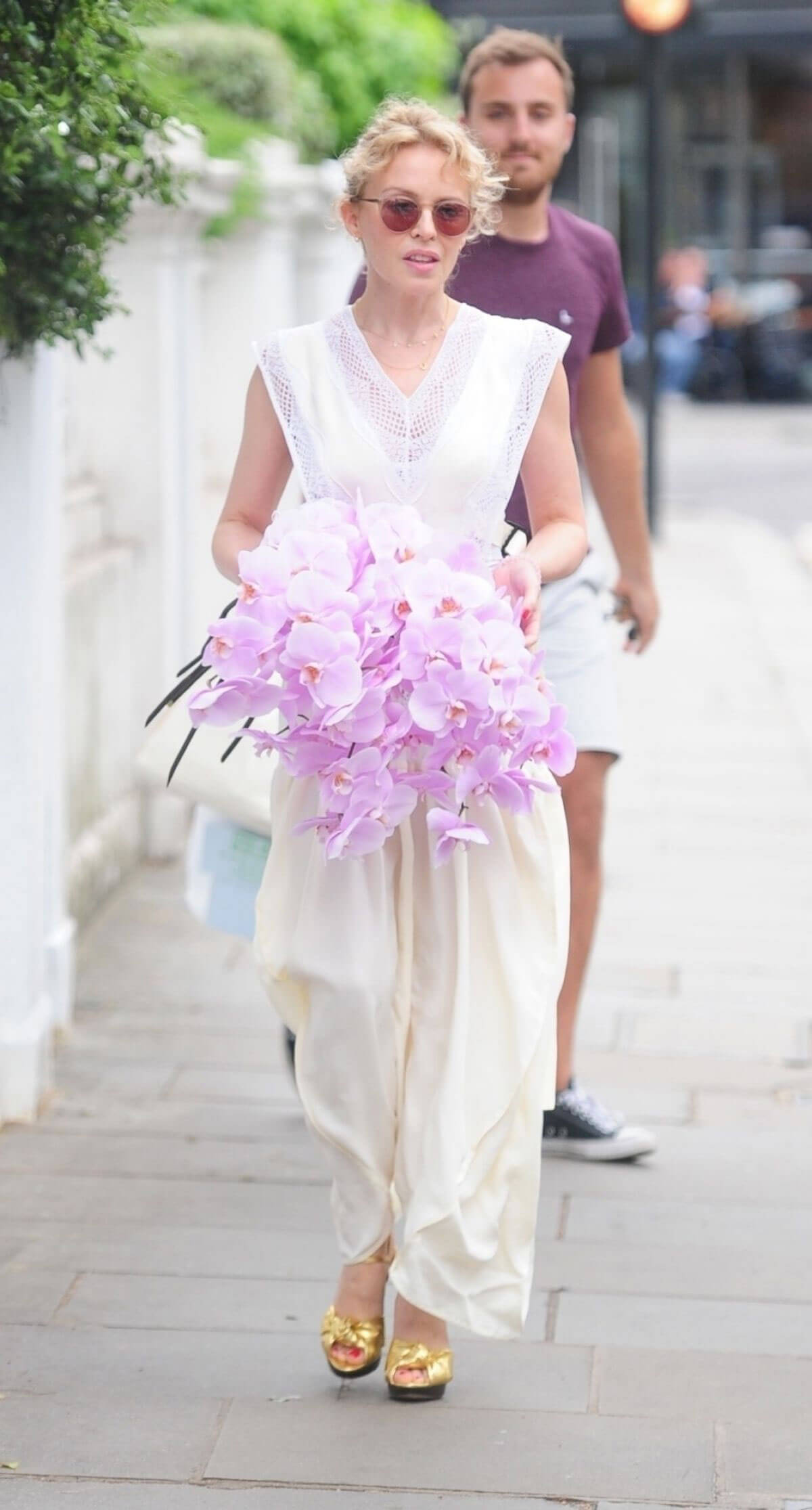 Kylie Minogue Leaves Her House in London 2018/06/08