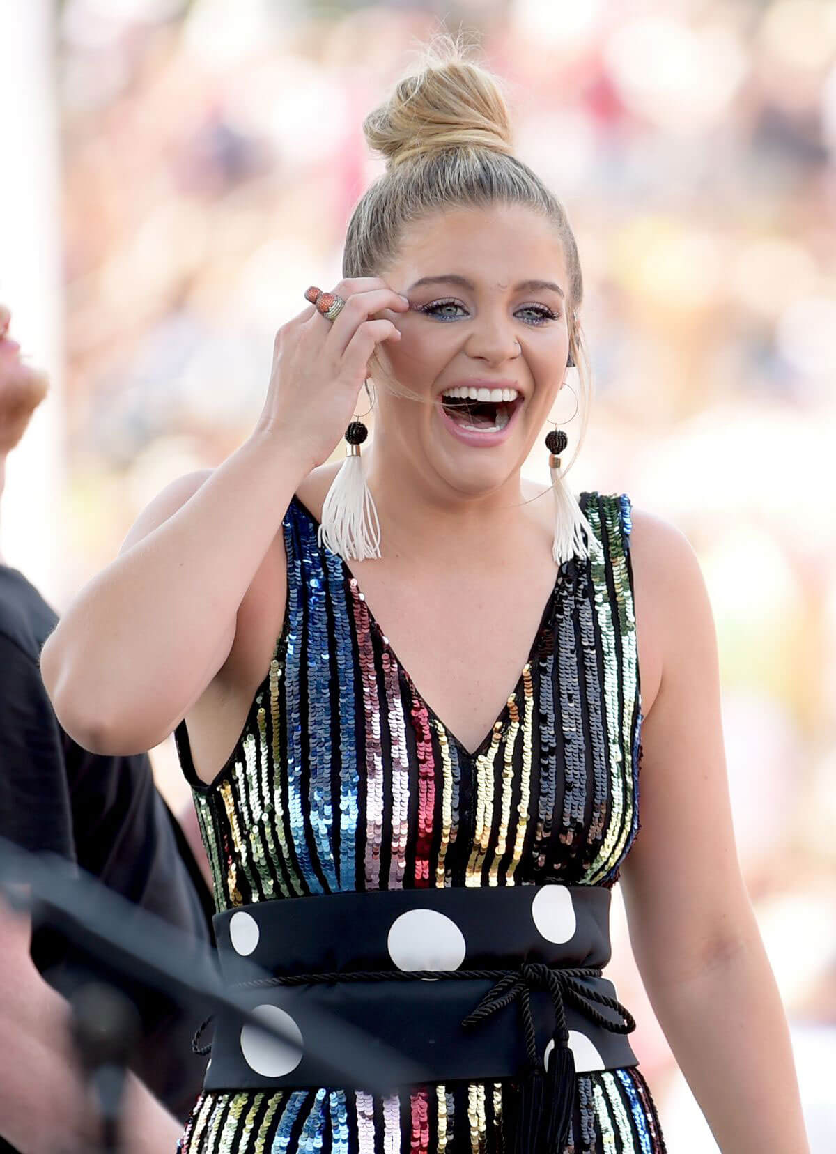 Lauren Alaina at 2018 CMA Festival at Chevy Riverfront Stage in Nashville 2018/06/07