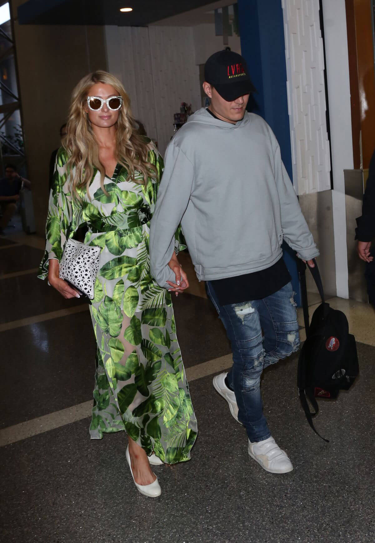 Paris Hilton and Chris Zylka at LAX Airport in Los Angeles 2018/06/09