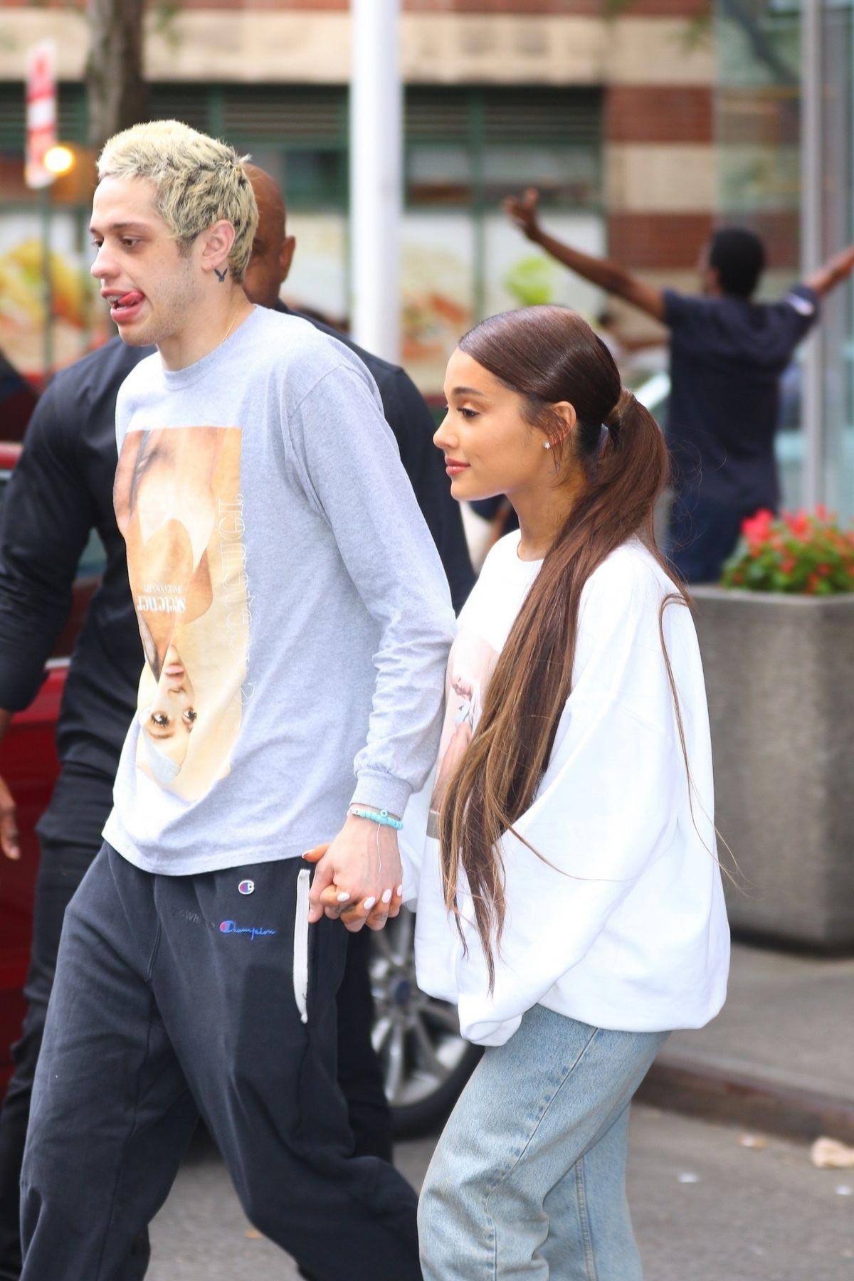 Ariana Grande and Pete Davidson Out in New York 2018/08/21