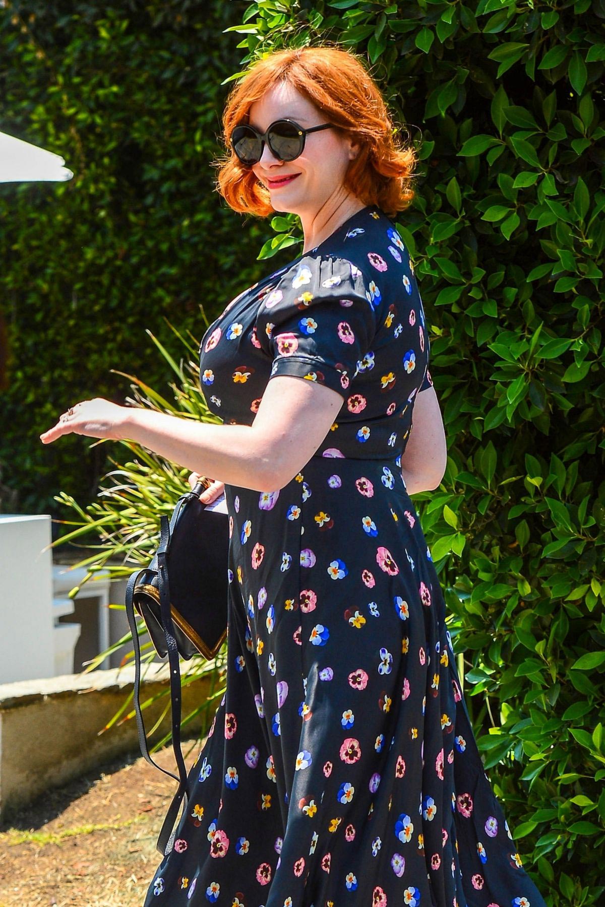 Christina Hendricks Arrives at Day of Indulgence Party in Los Angeles 2018/08/12