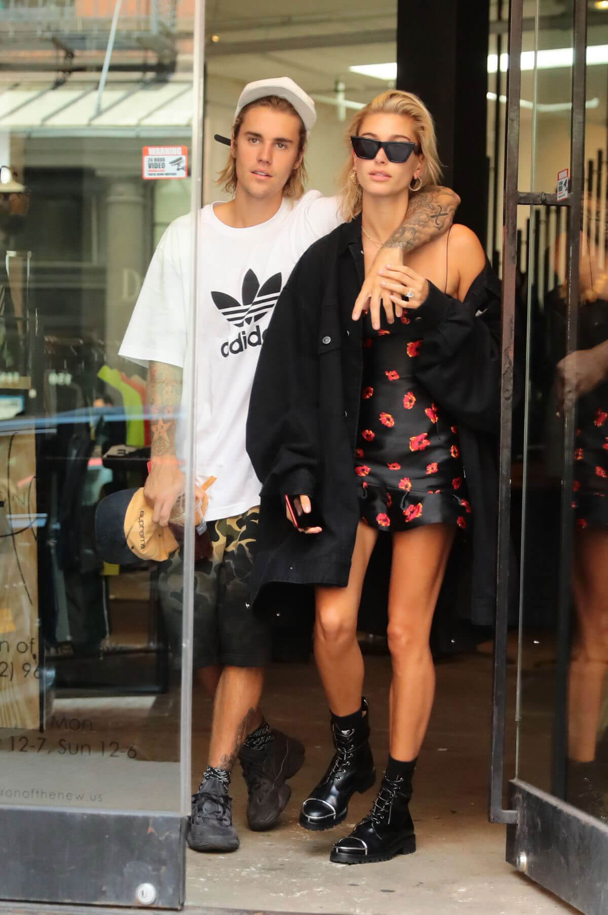 Hailey Baldwin and Justin Bieber Out in New York 2018/07/27