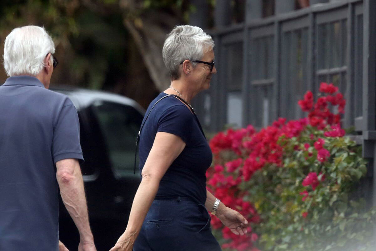 Jamie Lee Curtis Out in Pacific Palisades 2018/07/26