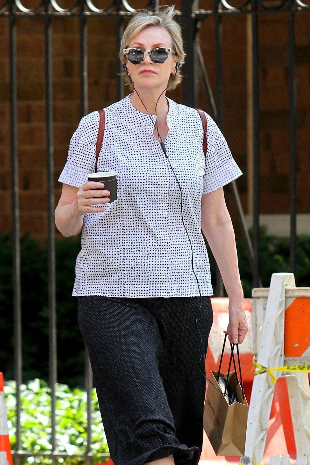 Jane Lynch Out Shopping in New York 2018/08/14