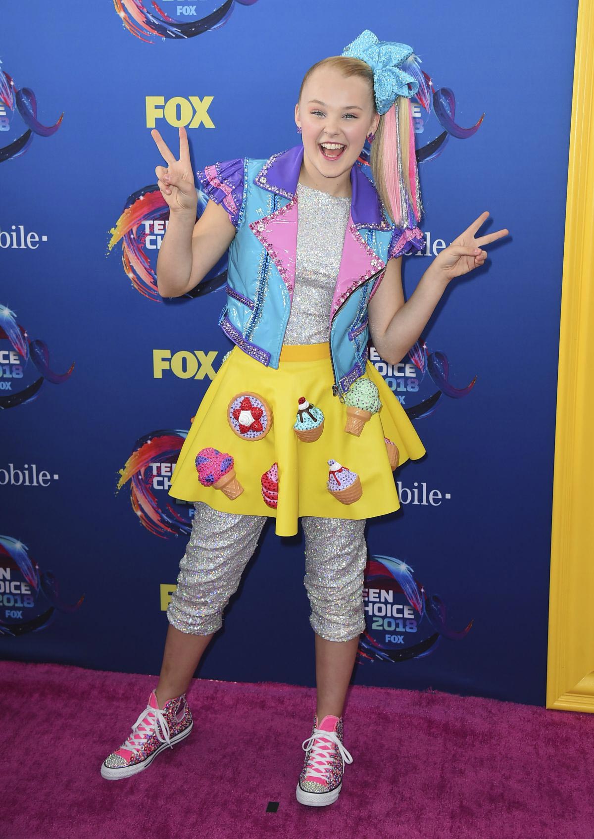 JoJo Siwa at 2018 Teen Choice Awards in Beverly Hills 2018/08/12