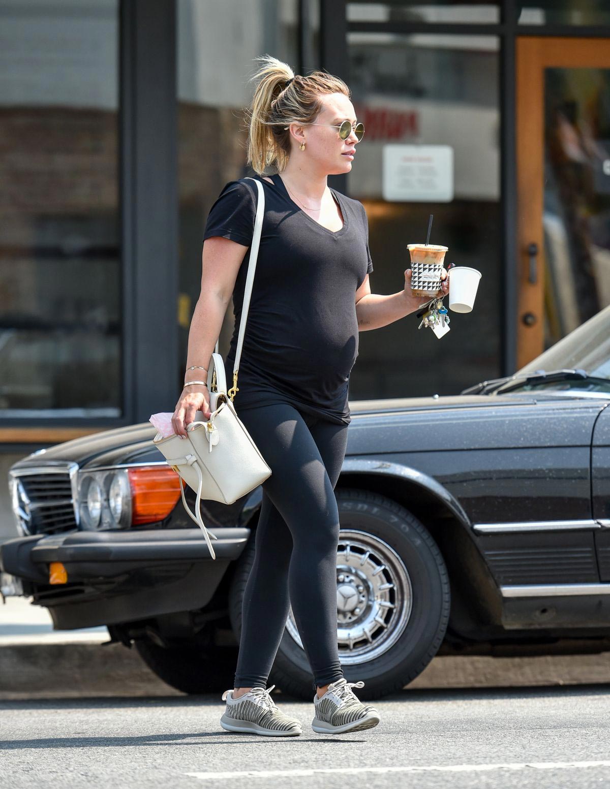 Pregnant Hilary Duff Out for Coffee in Studio City 2018/08/10