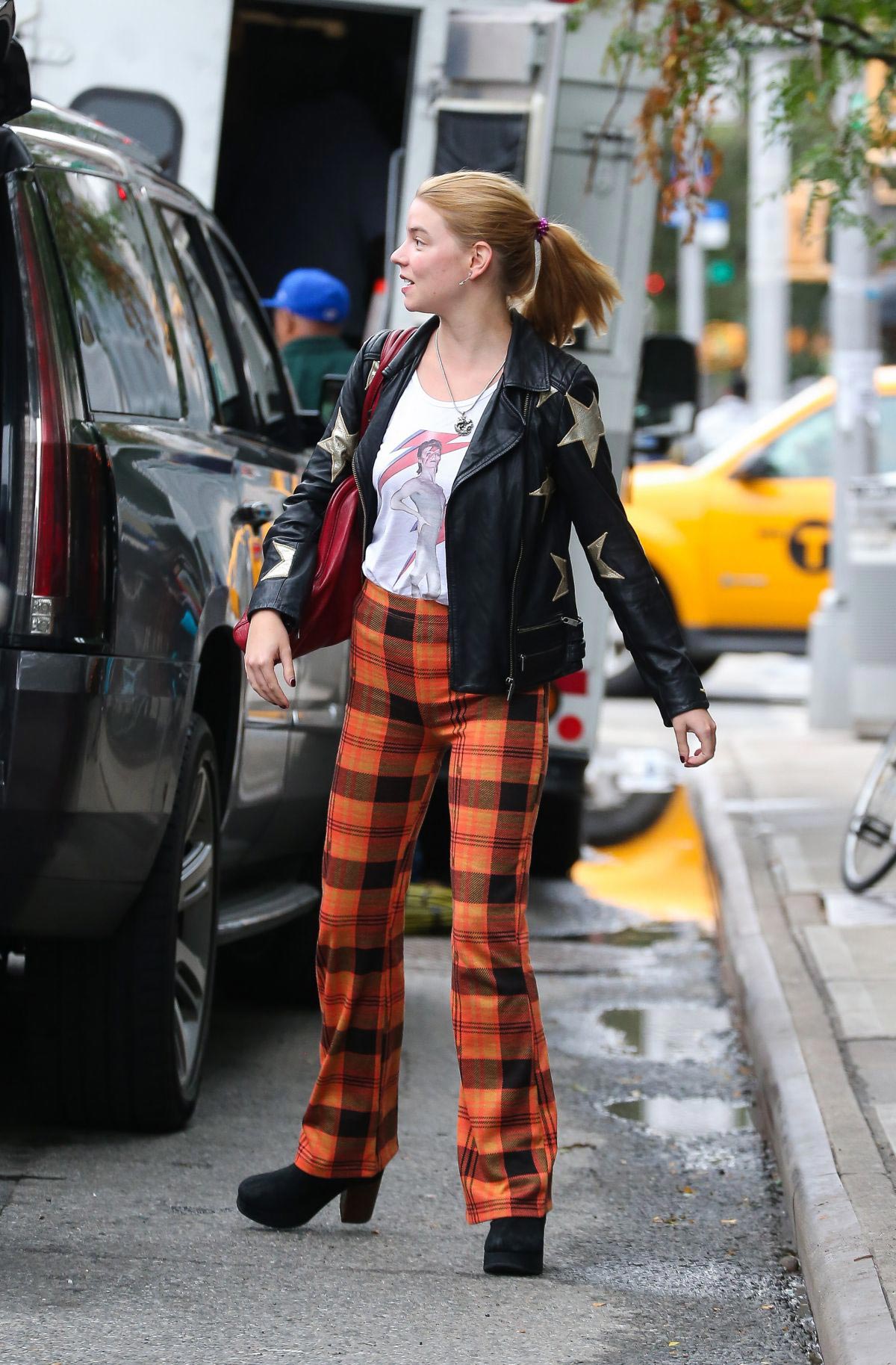 Anya Taylor-Joy Out and About in New York 2018/09/30