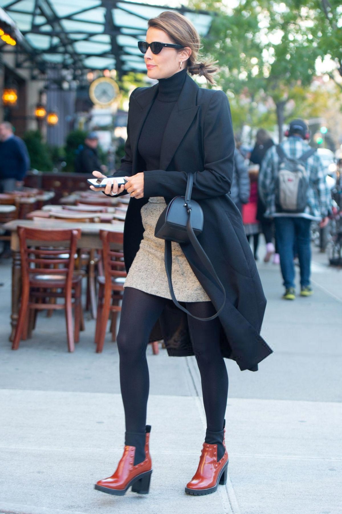 Cobie Smulders Out and About in New York 2018/10/24