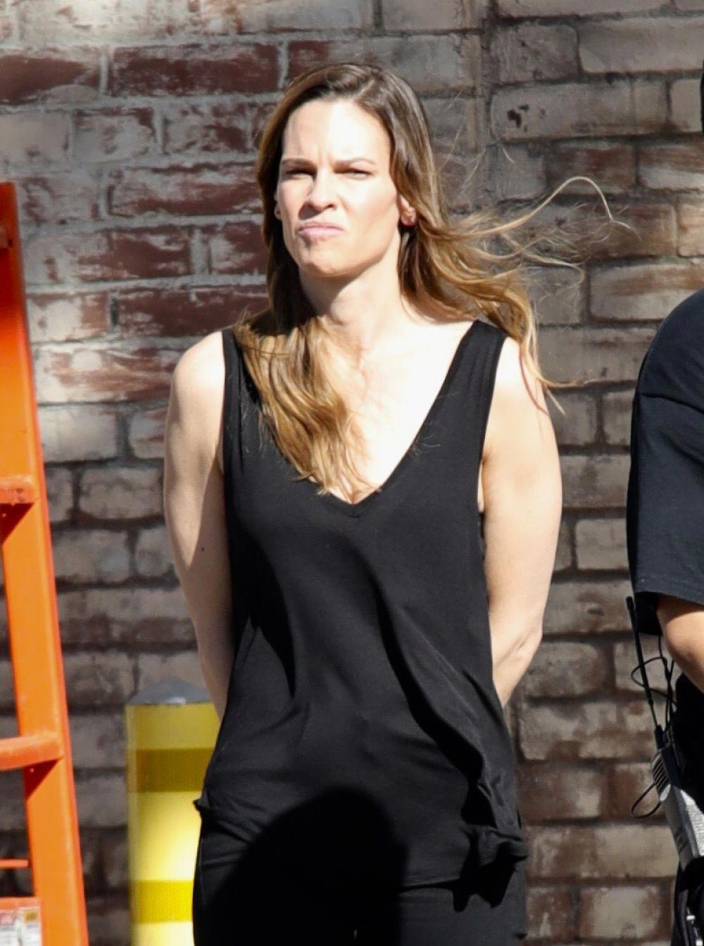 Hilary Swank on the Set of Movie Project in Los Angeles 2018/10/15