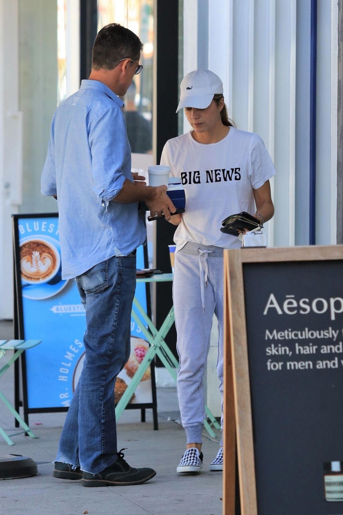 Selma Blair Out for Coffee in Studio City 2018/10/08