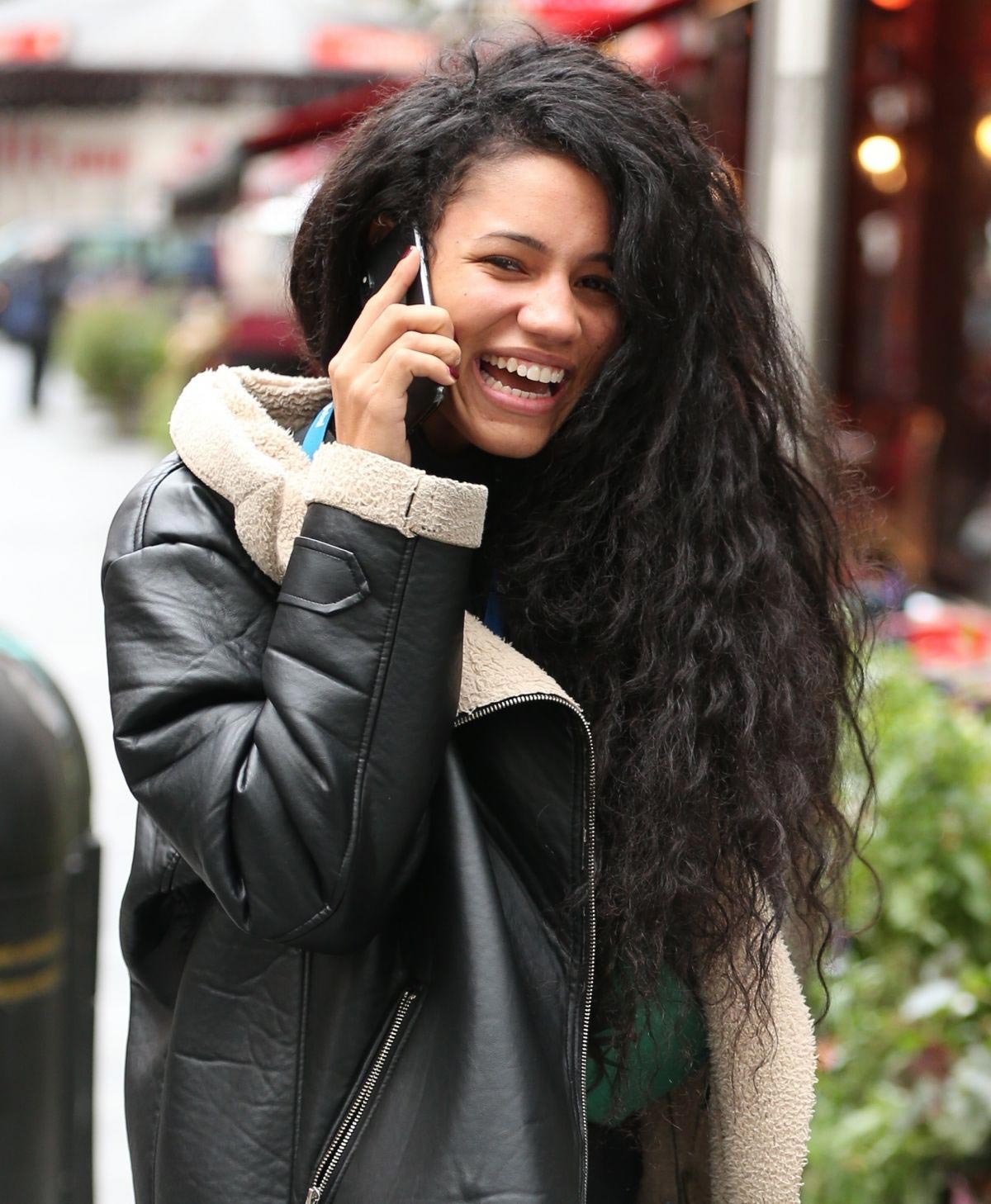 Vick Hope Out and About in London 2018/10/08