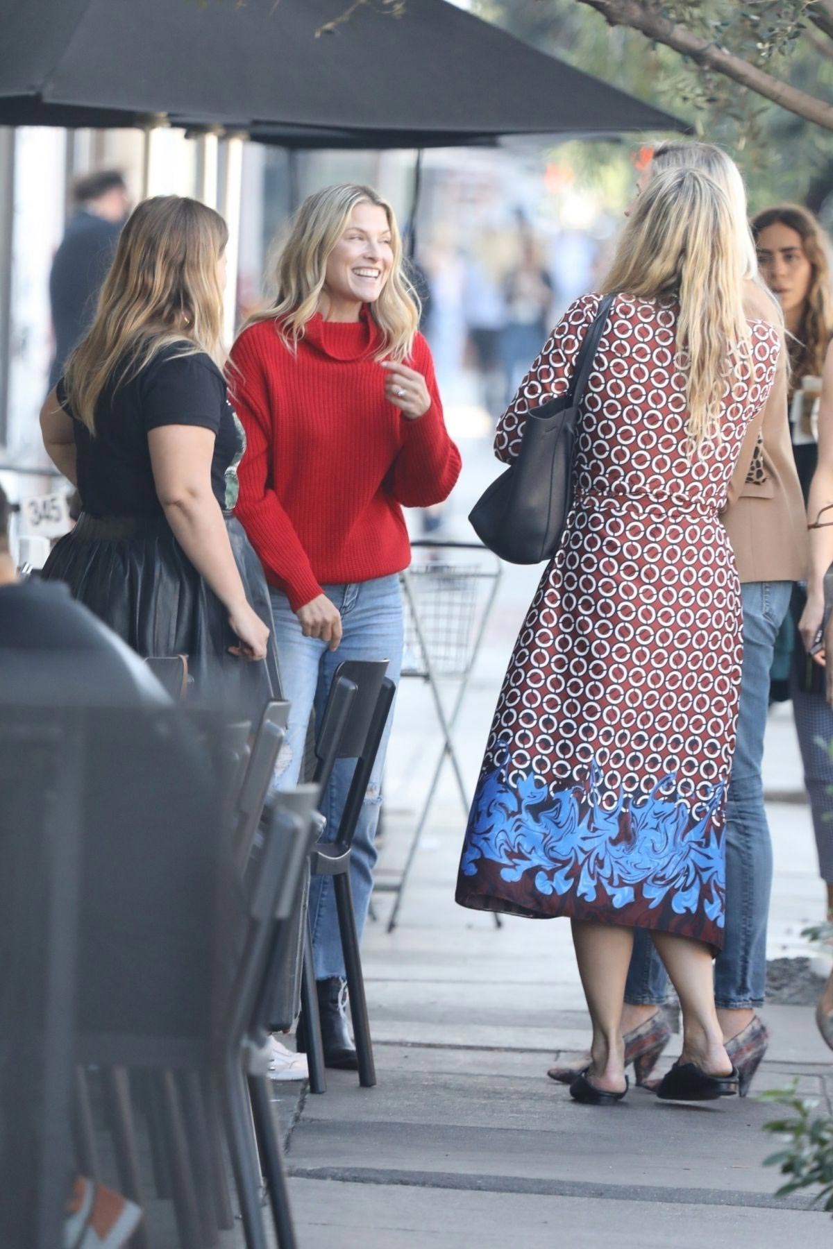 Ali Larter and Molly Sims Out for Lunch in West Hollywood 2018/10/30