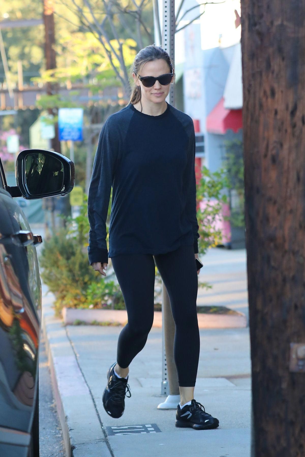 Jennifer Garner Leaves a Gym in Brentwood 2018/11/03