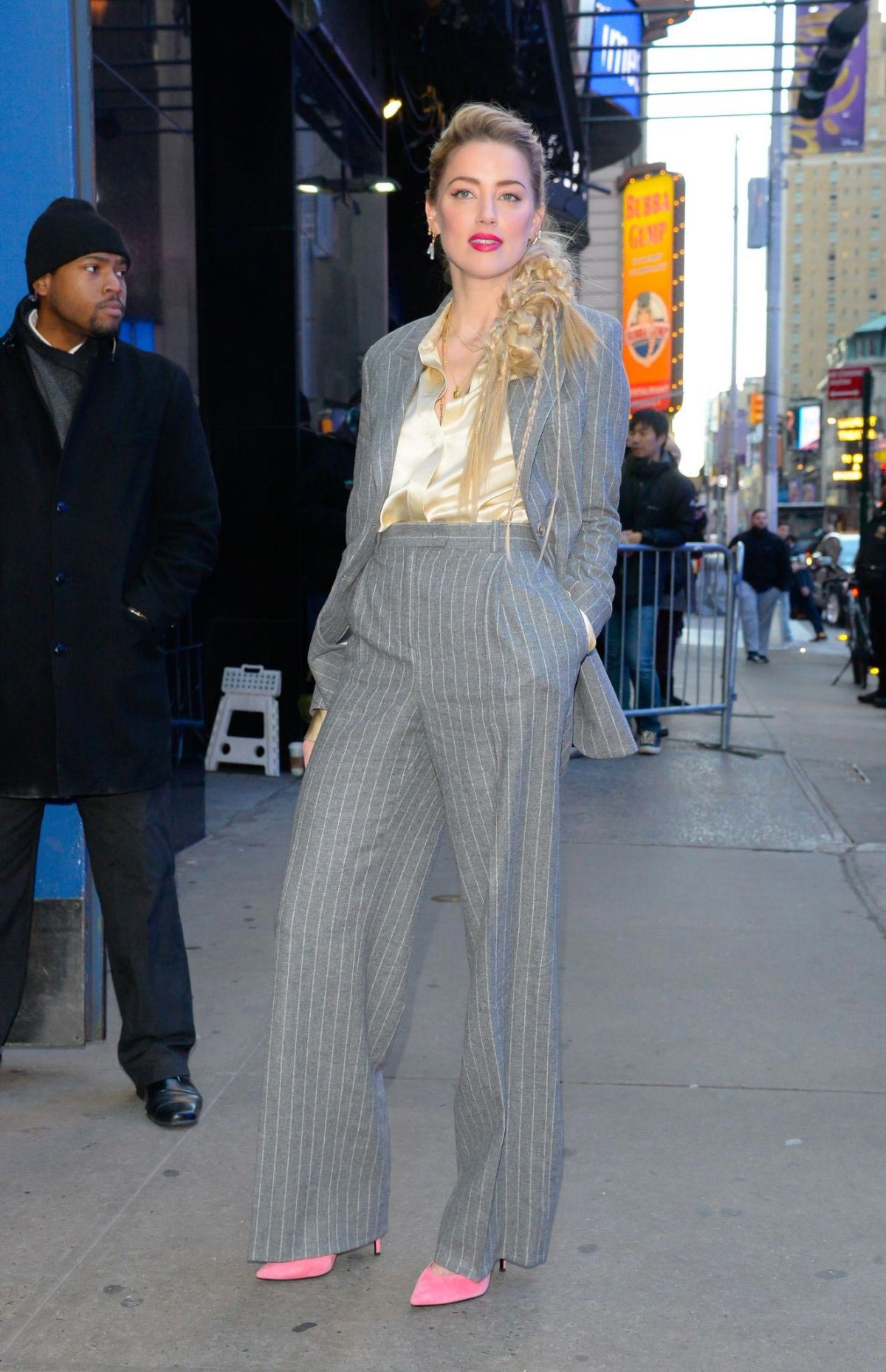 Amber Heard Arrives at Good Morning America in New York 2018/12/05