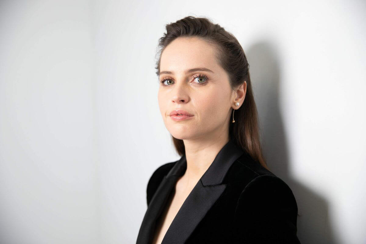 Felicity Jones for New York Times, Timestalks Magazine 2018/12/15