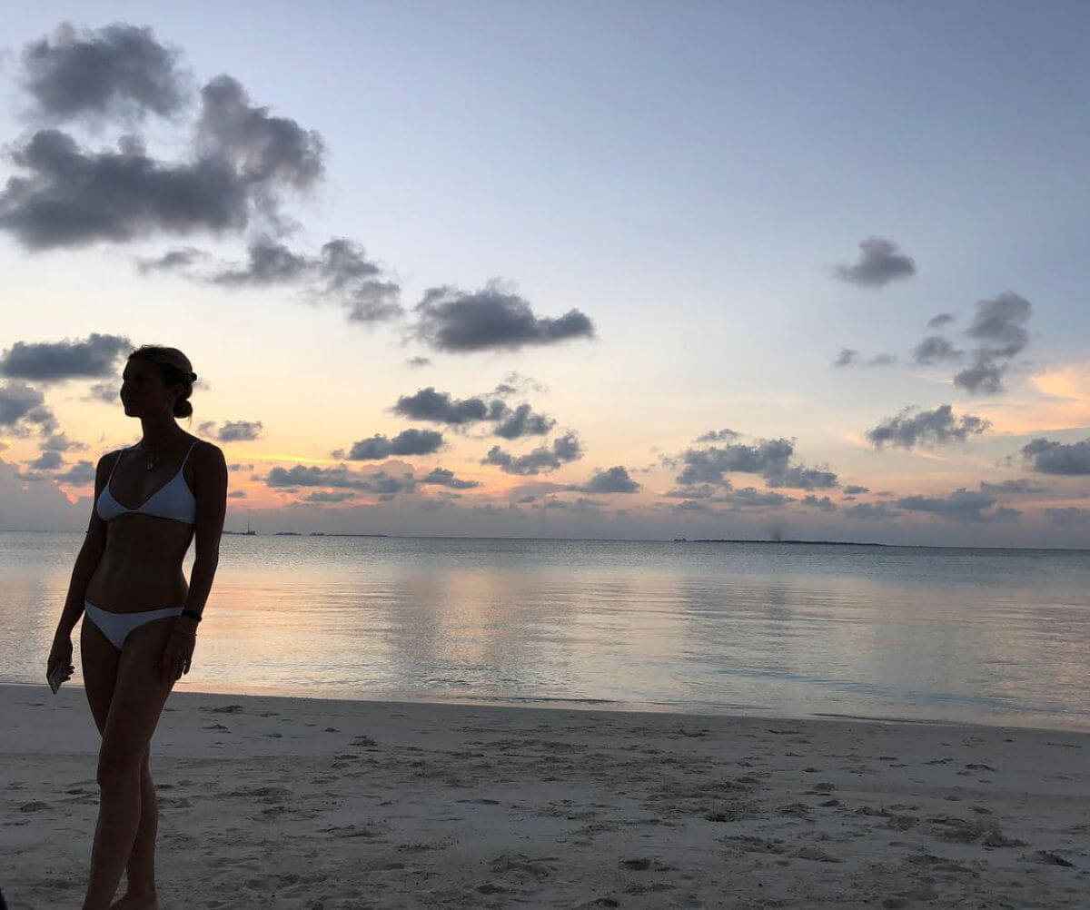 Gwyneth Paltrow in Bikini on Instagram Picture, December 2018