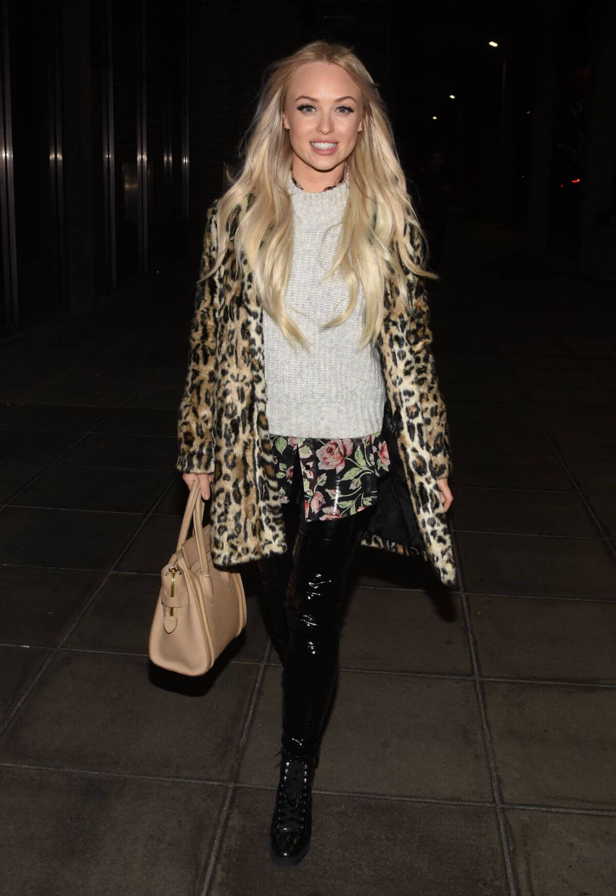 Jorgie Porter Arrives at RTE Studios in Dublin 2018/12/09