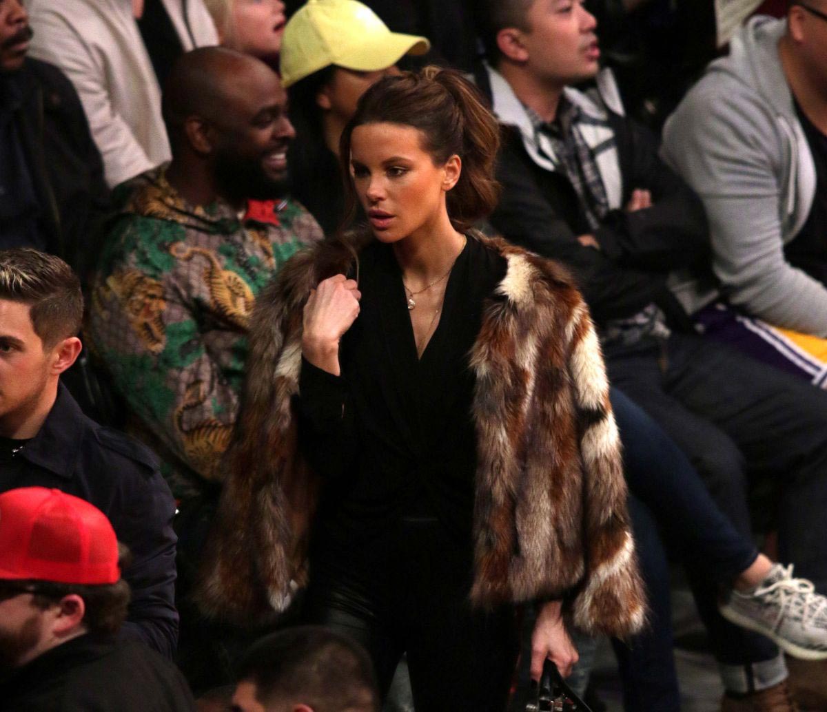 Kate Beckinsale at Lakers vs Indiana Pacers Game at Staples Center 2018/11/29