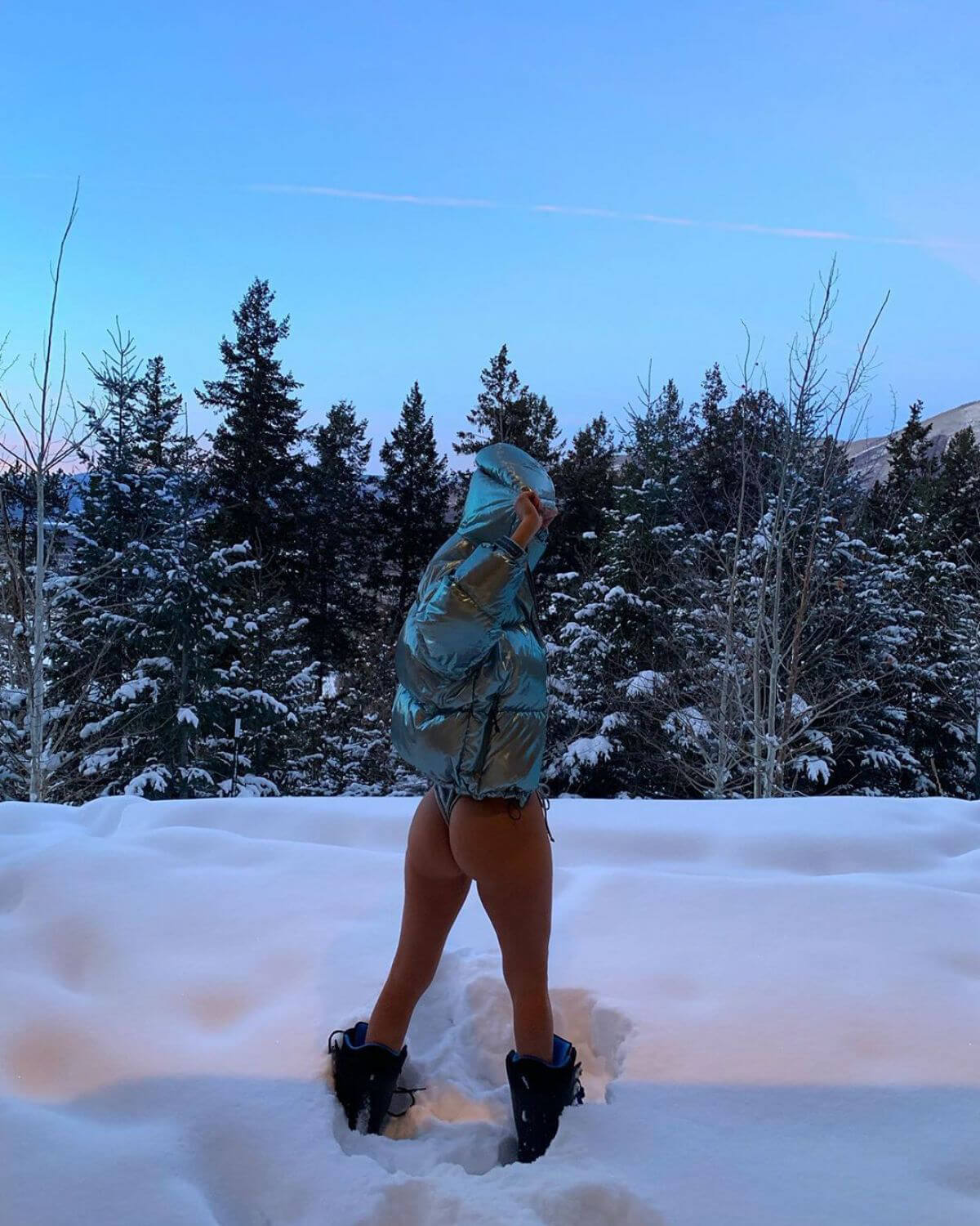 Kourtney Kardashian in Bikini on Snow in Aspen on Instagram Pictures 2018/12/29