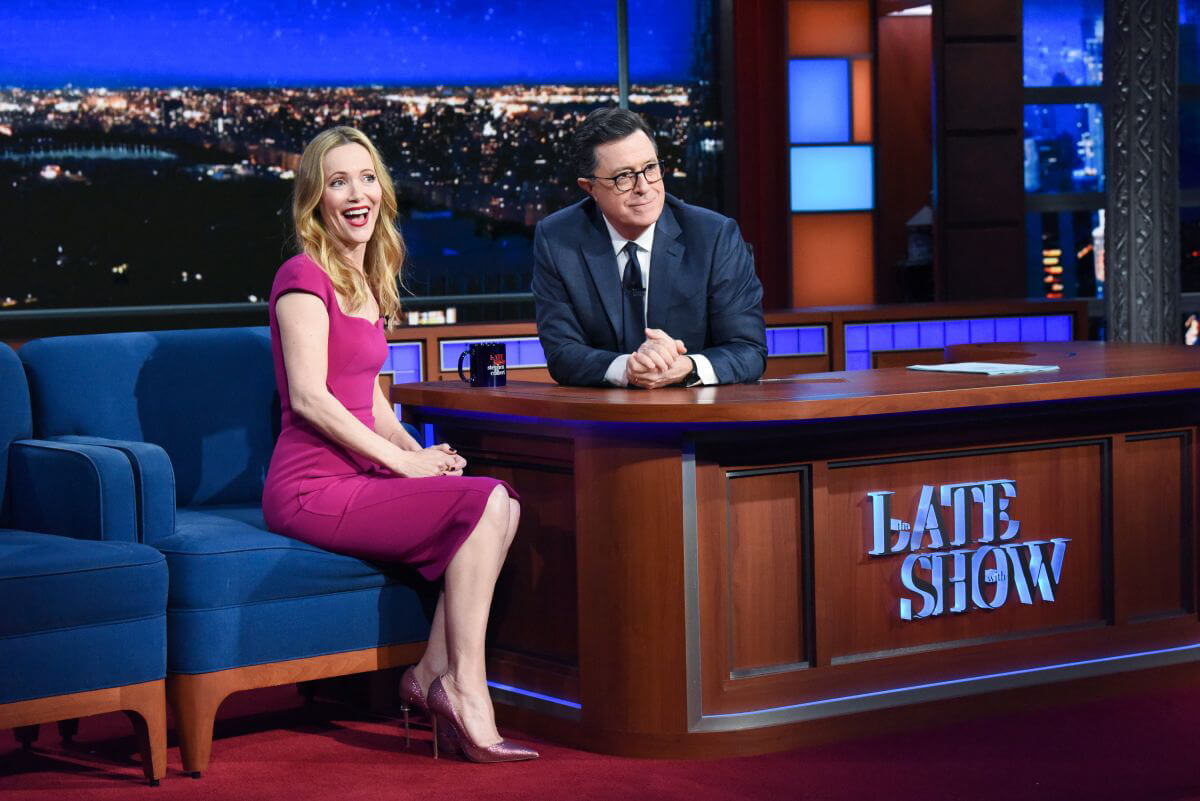 Leslie Mann at The Late Show with Stephen Colbert 2018/12/12