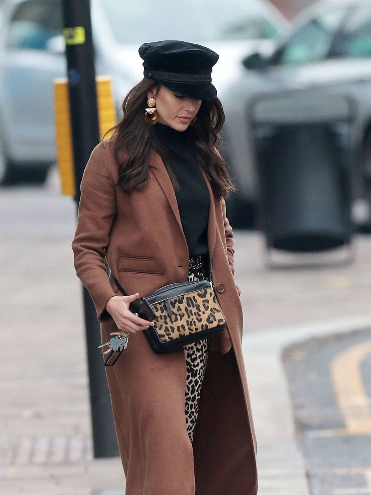 Michelle Keegan Out and About in Manchester 2018/12/04