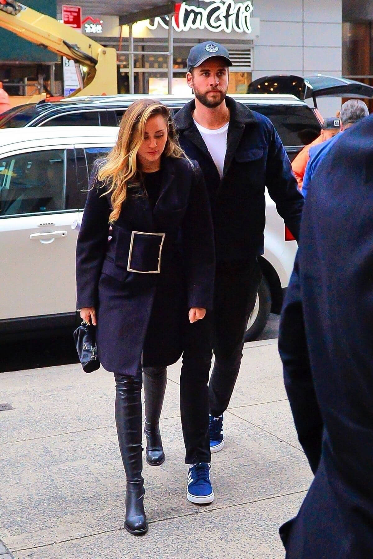 Miley Cyrus and Liam Hemsworth Arrives at NBC Studios in New York 2018/12/15