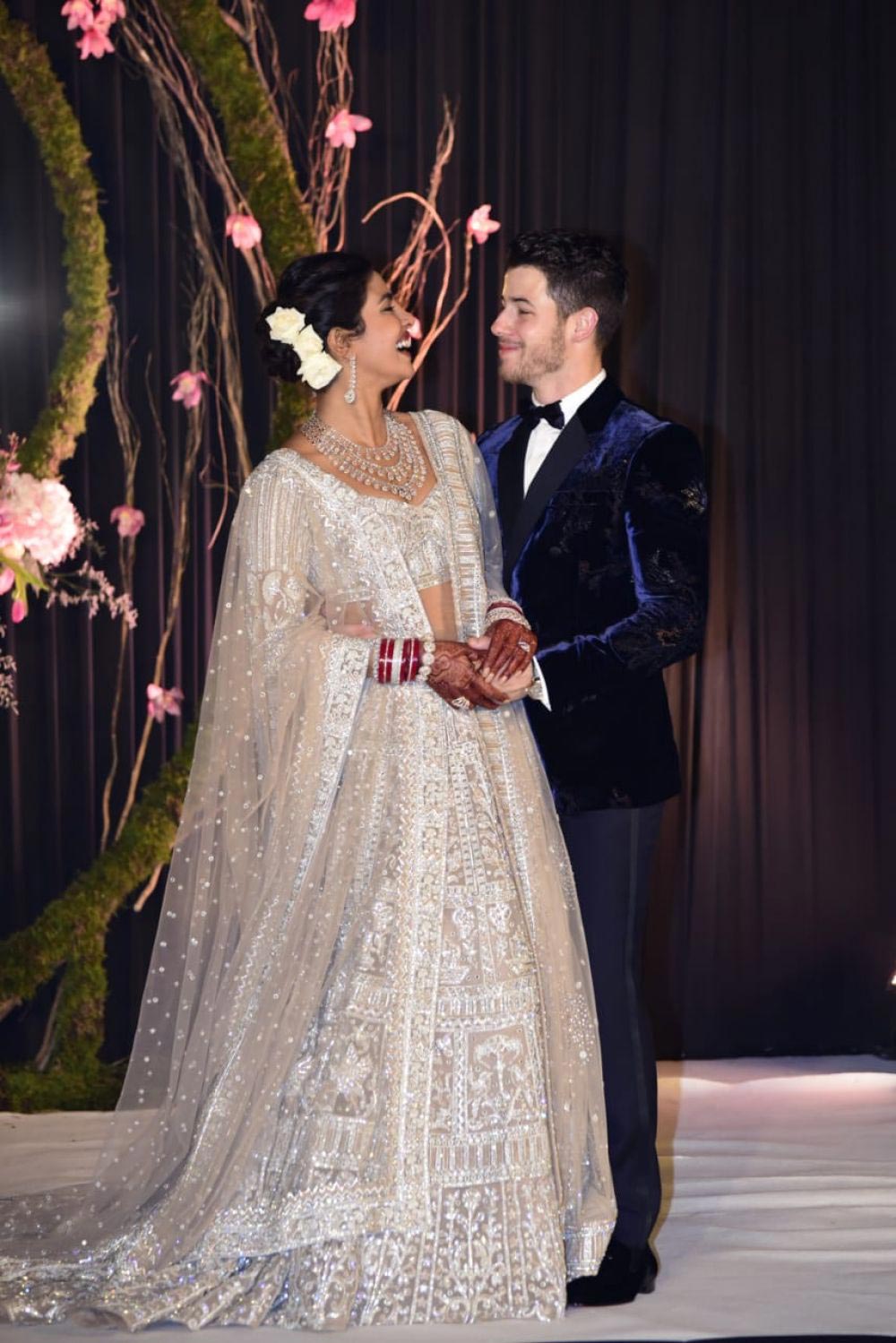 Priyanka Chopra and Nick Jonas for Wedding Photos 2018/12/04