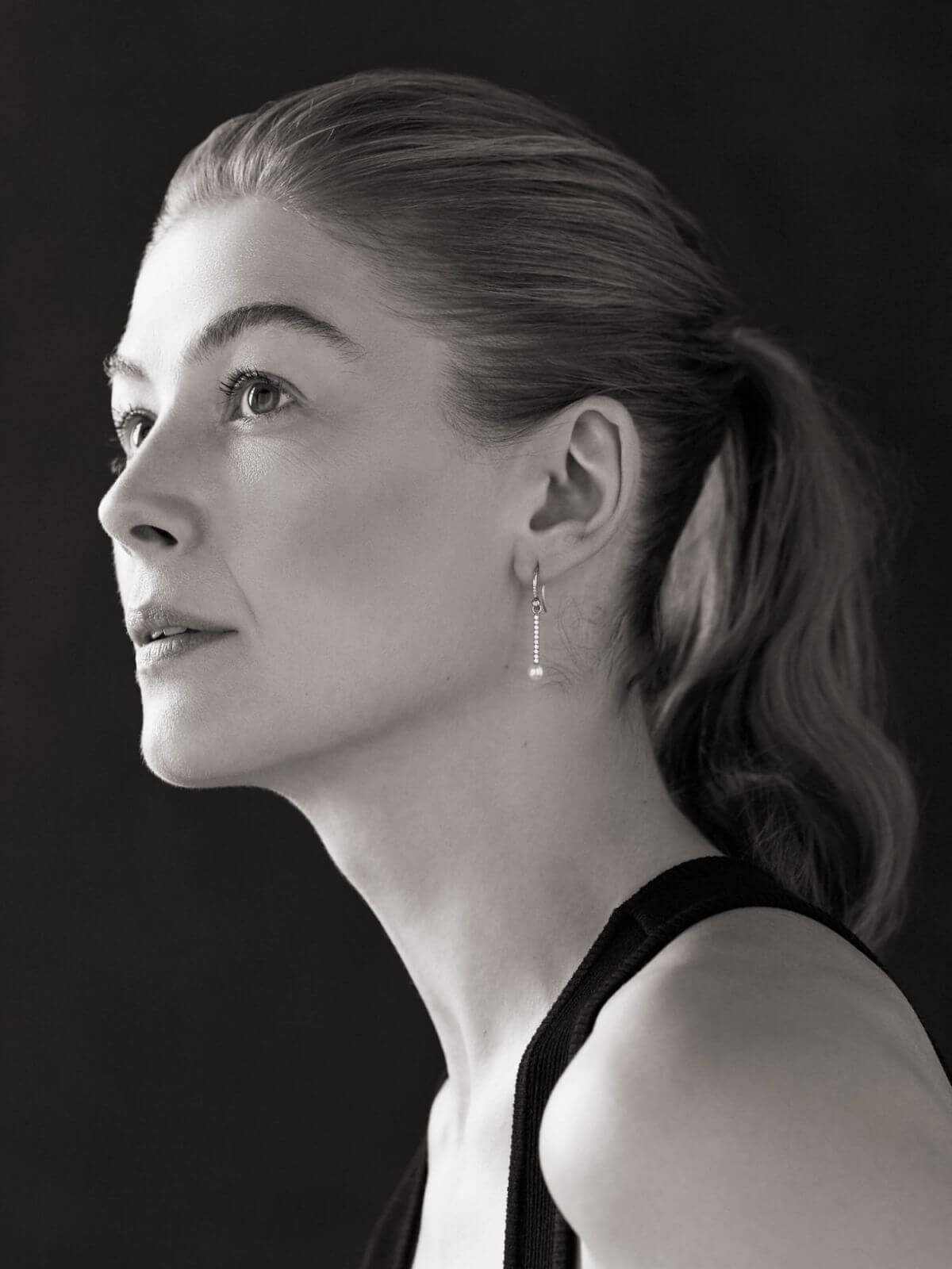 Rosamund Pike in Offcamera Magazine, November 2018