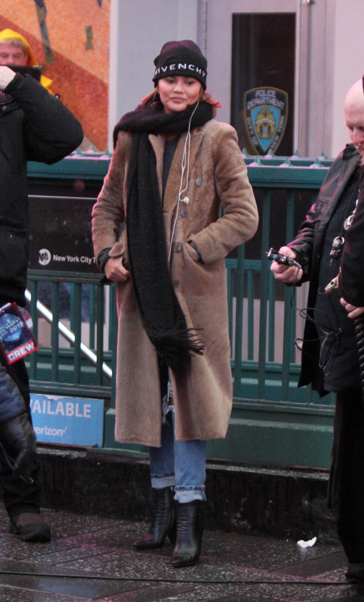 Chrissy Teigen at Times Square in New York 2018/12/31