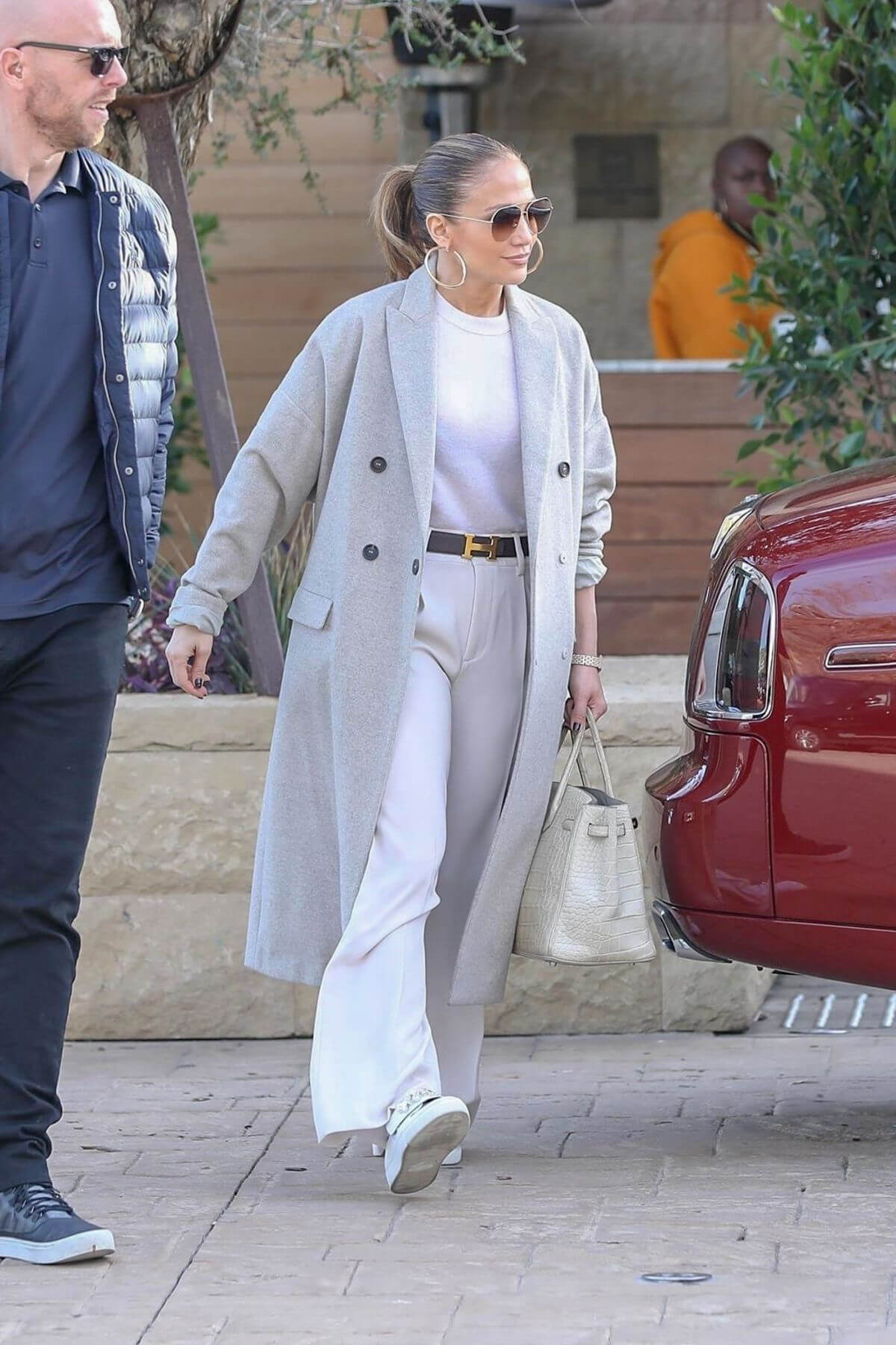 Jennifer Lopez Leaves Soho House in Malibu 2018/12/30