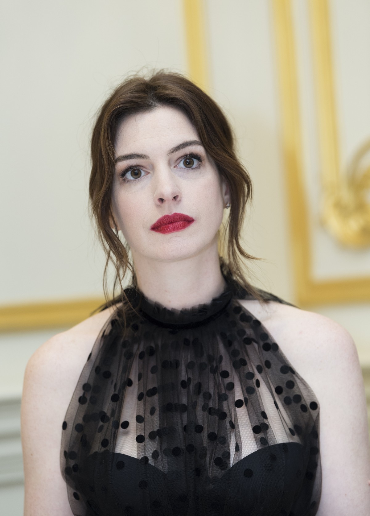 Anne Hathaway at "The Hustle" Press Conference in New York 2019/04/28