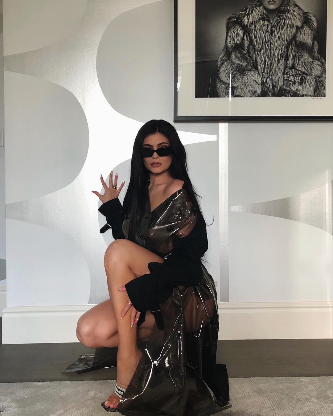 Kylie Jenner shared her Pictures on Instagram with her Momma