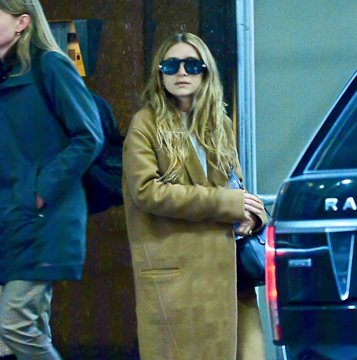 Ashley Olsen Leaves Her Apartment in Midtown Manhattan 2019/05/02