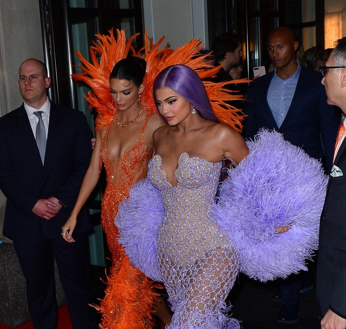 Kendall Jenner and Kylie Jenner Out in Colorful Fashion for the 2019 Met Gala 2019/05/06