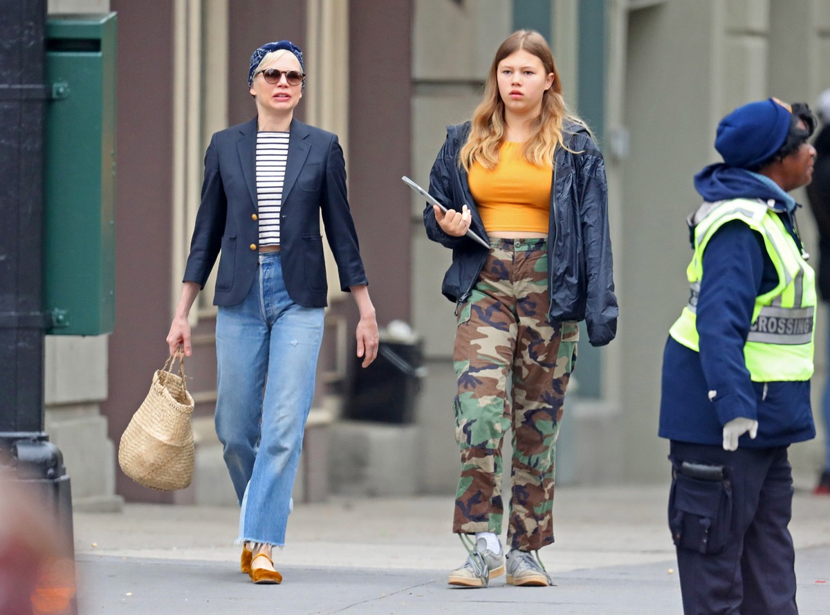 Michelle Williams with her daughter Out in New York 2019/05/06