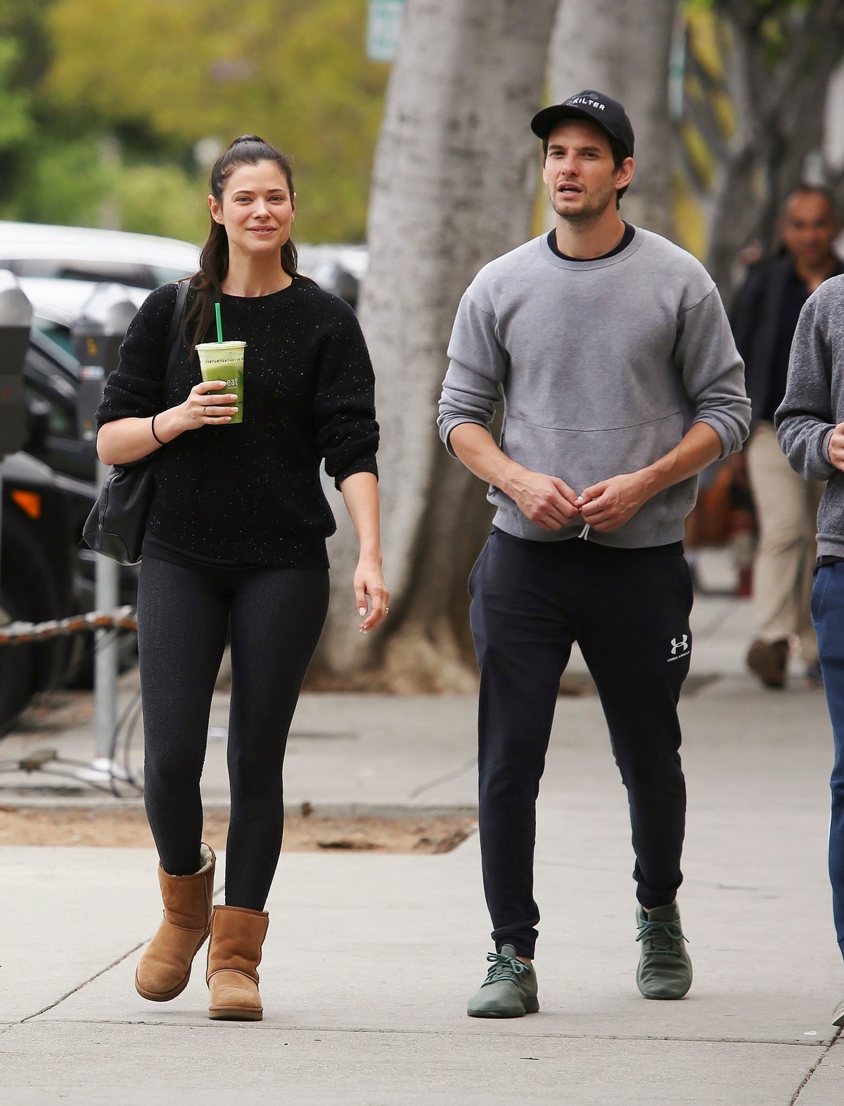 Peyton List and Ben Barnes Enjoy a Juice in Los Angeles 2019/05/09