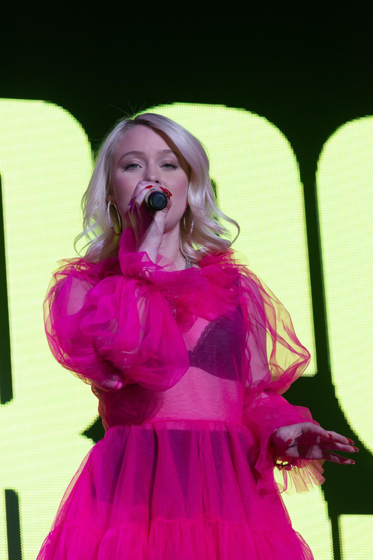 Zara Larsson Performs at Free Radio Hits Live in Birmingham 2019/05/04