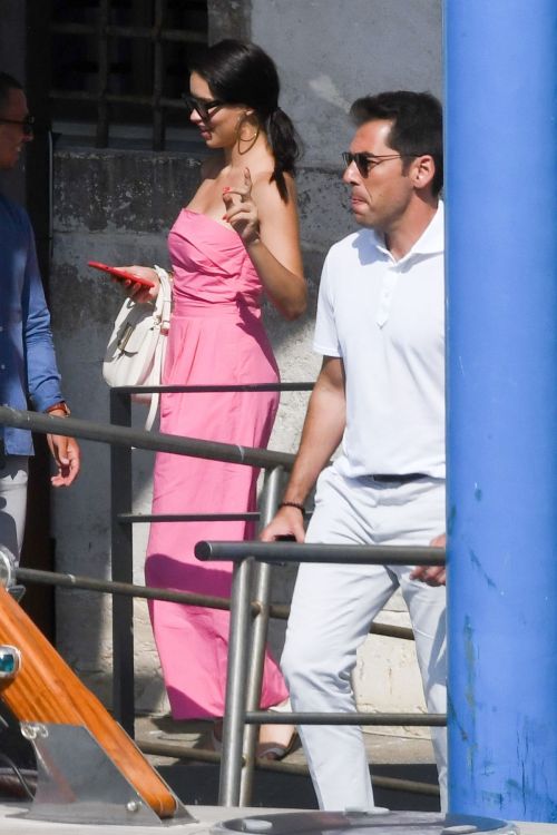 Adriana Lima in Off Shoulder Pink Dress Out in Venice, Italy 2019/07/07 6