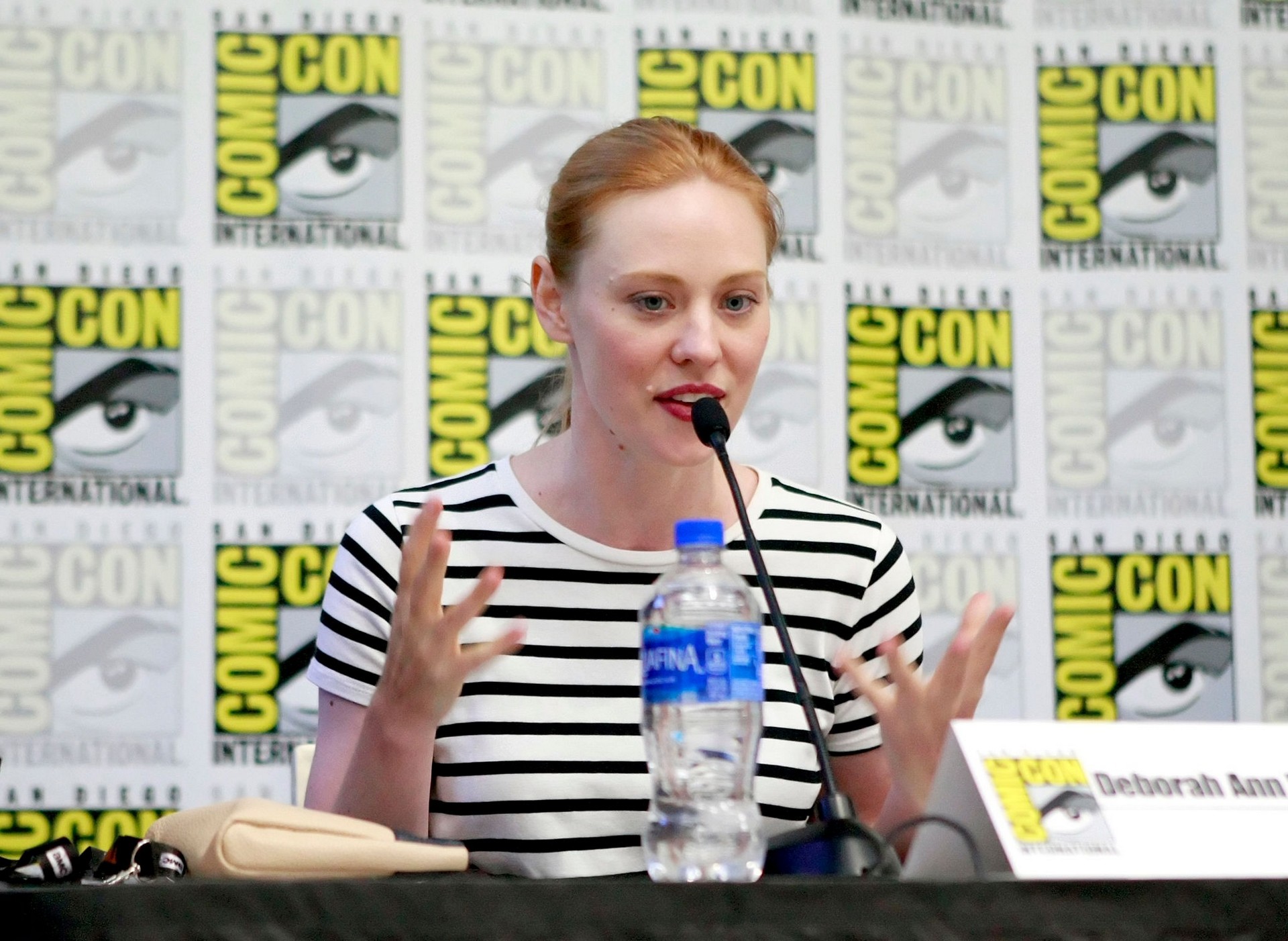 Deborah Ann Woll attends Sundry Panel During Comic-Con International in San Diego 2019/07/18