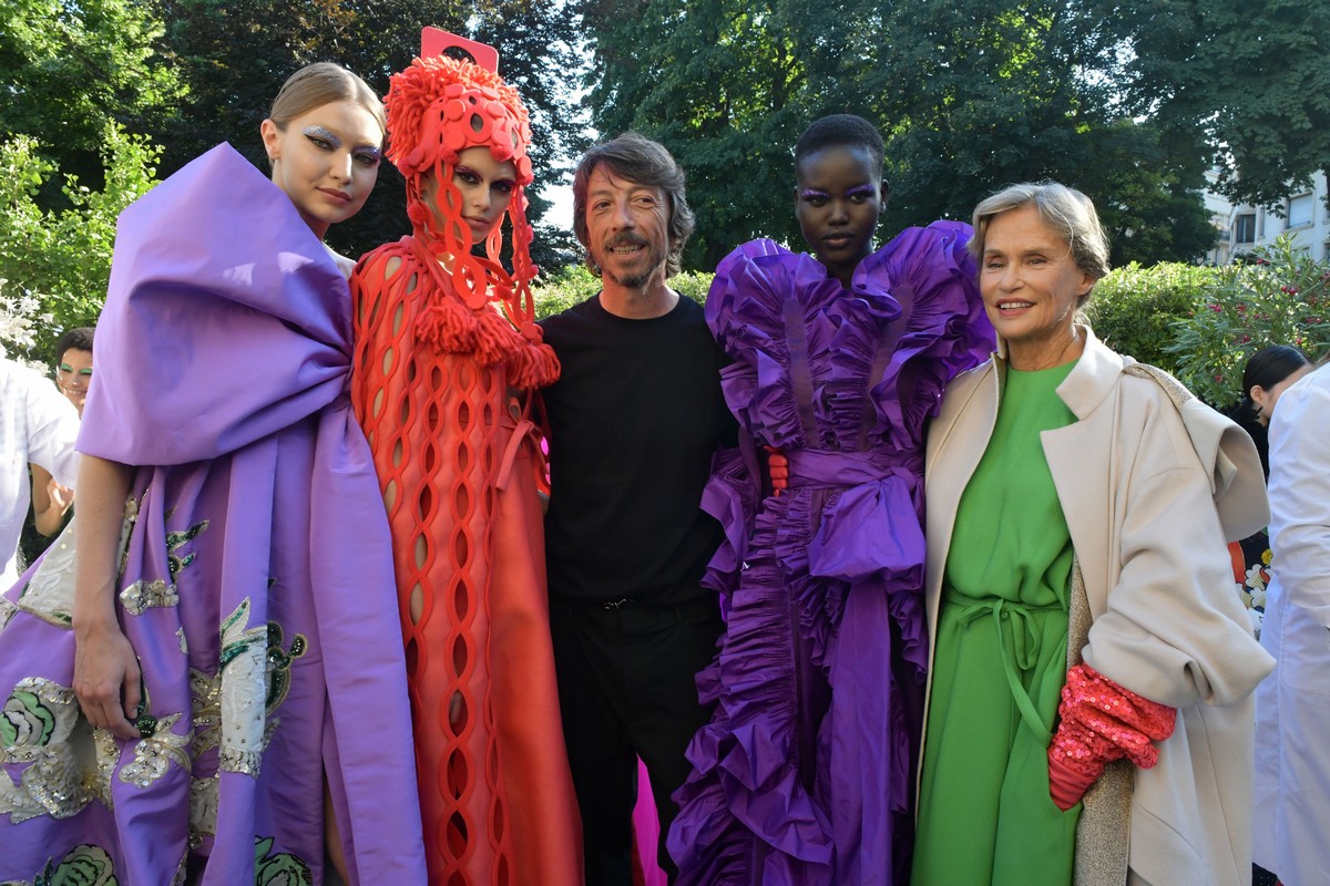 Kaia Gerber and Gigi Hadid at Haute Couture Fall/Winter of Paris Fashion Week 2019/07/03