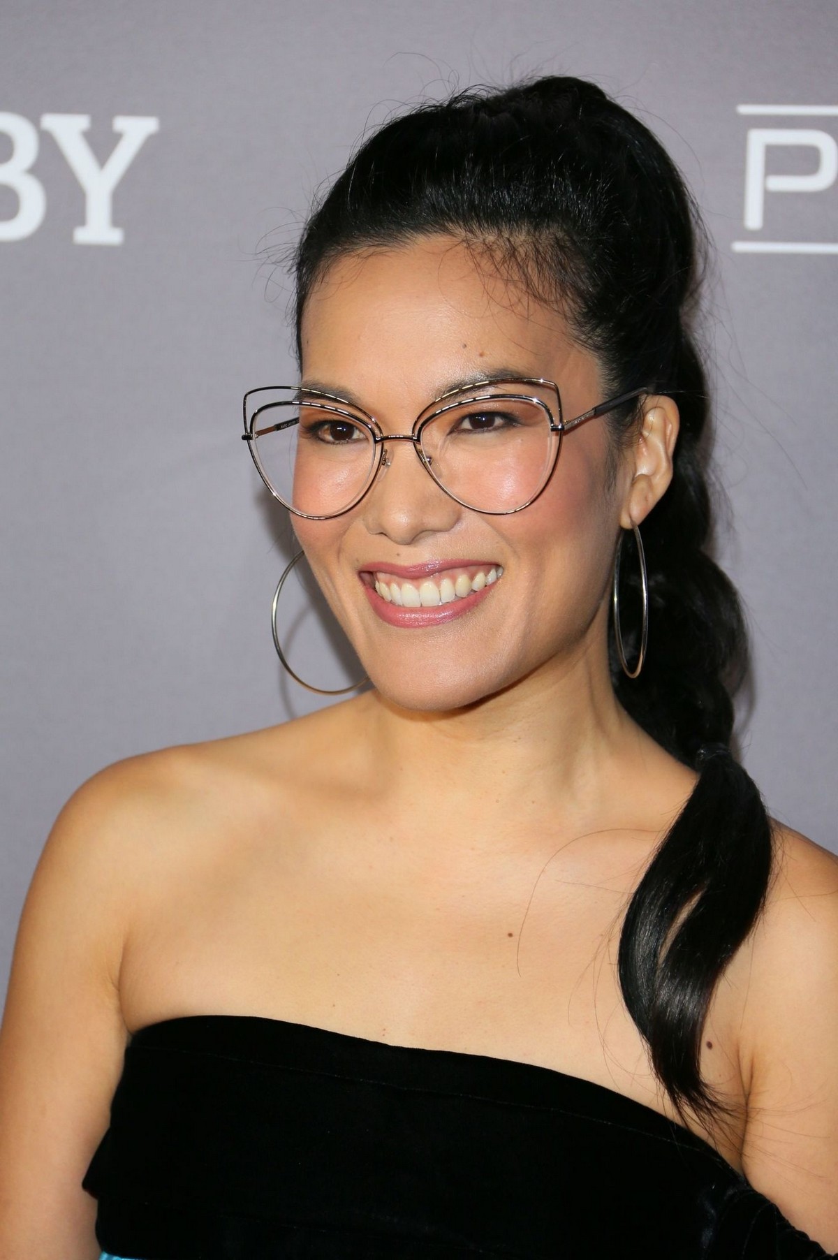 Ali Wong attends Baby2Baby Gala presented by Paul Mitchell in Culver City 2019/11/09