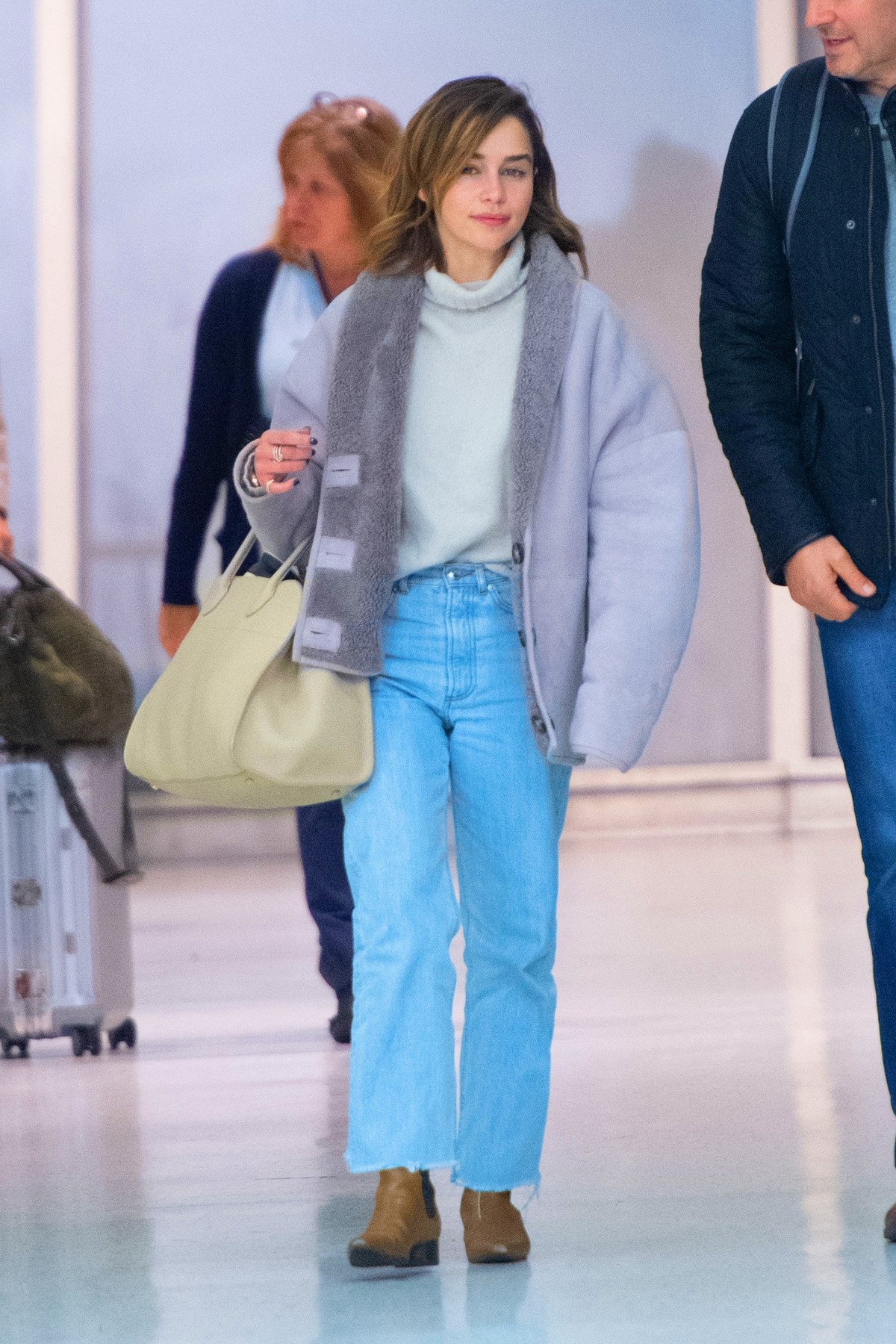 Emilia Clarke arrives at JFK Airport in New York 2019/10/31