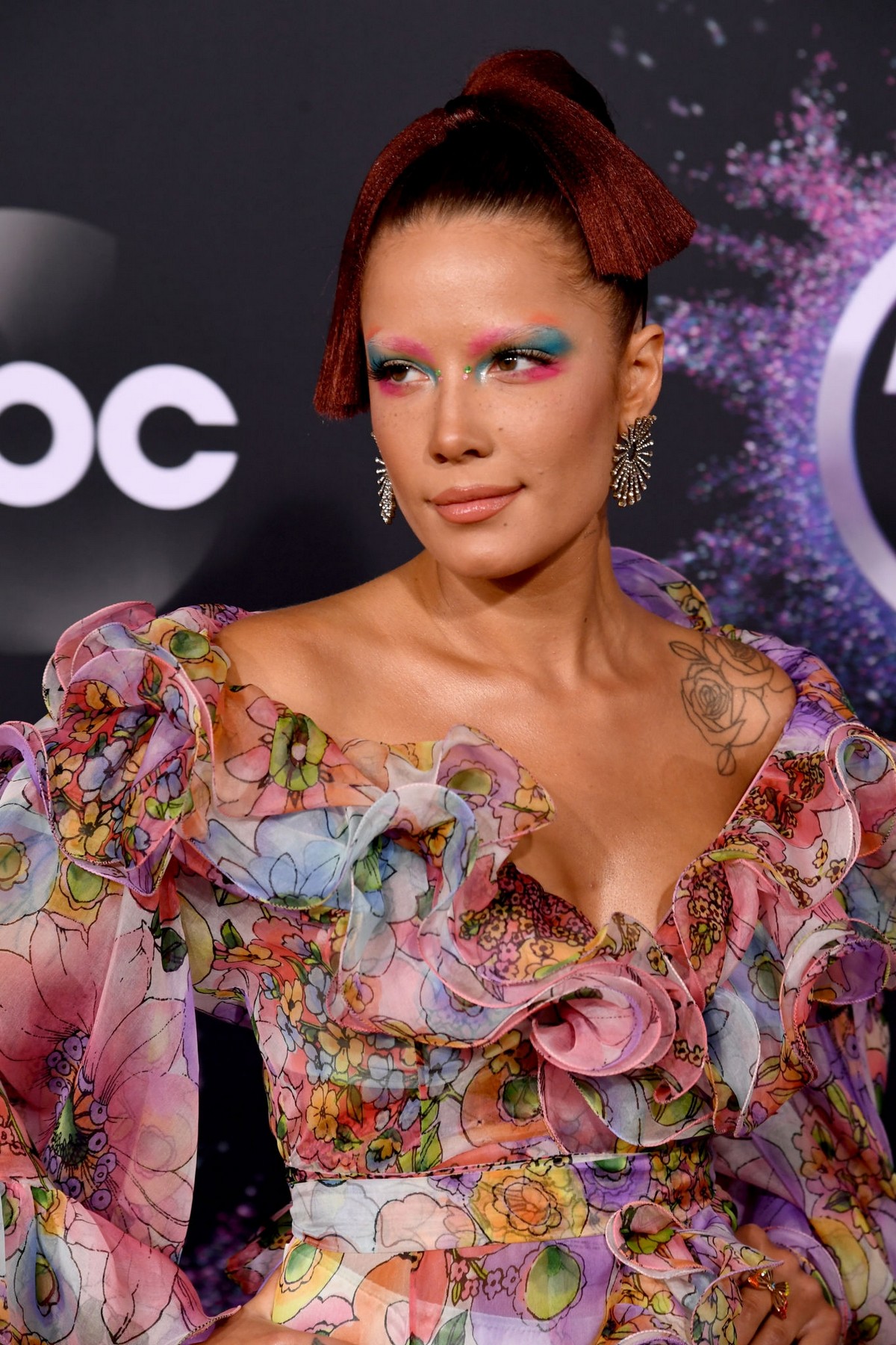 Halsey attends 2019 American Music Awards at Microsoft Theater in Los Angeles 2019/11/24