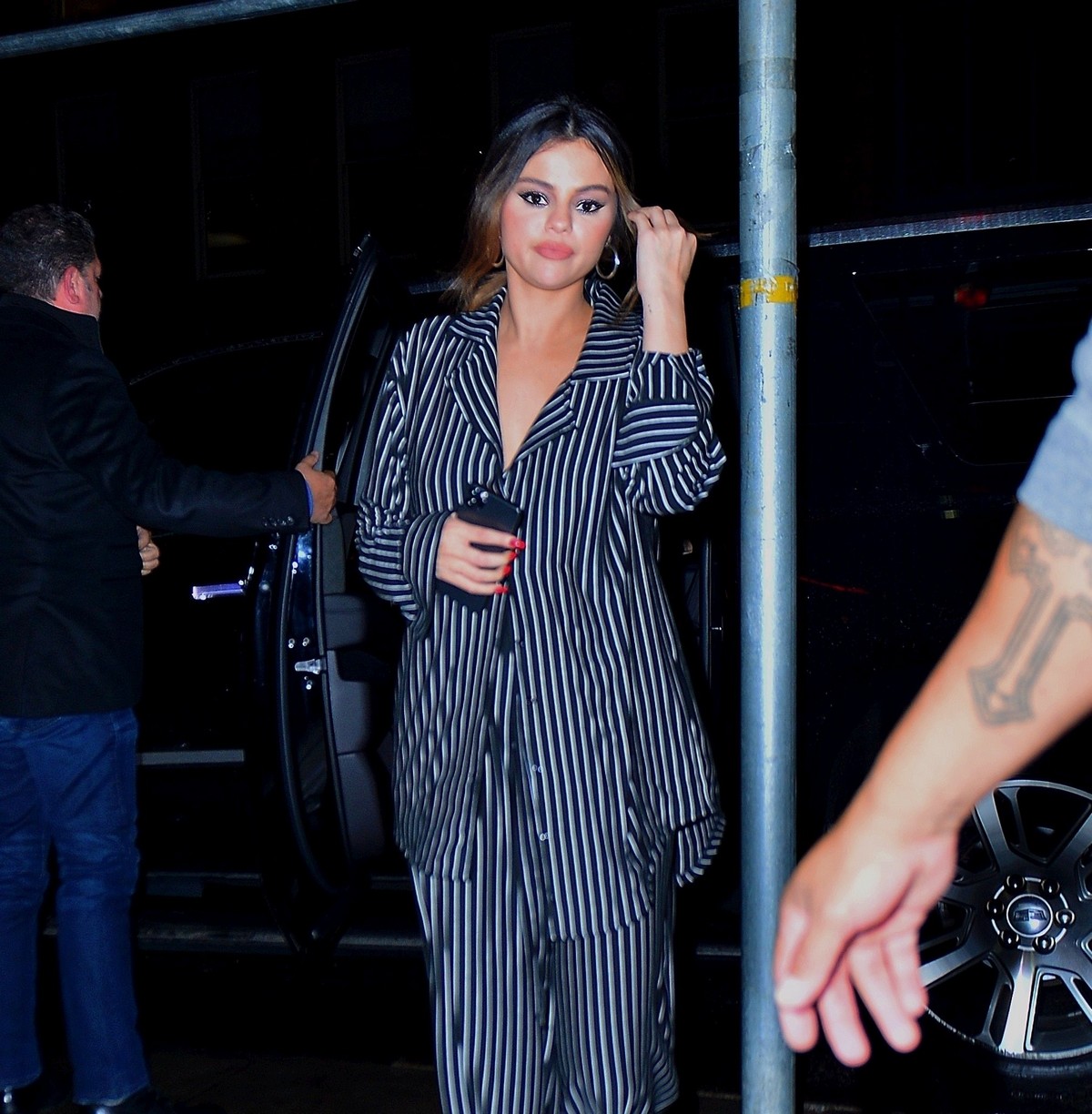 Selena Gomez arrives at La Esquina for dinner with Goodbye Honolulu in New York 2019/10/29