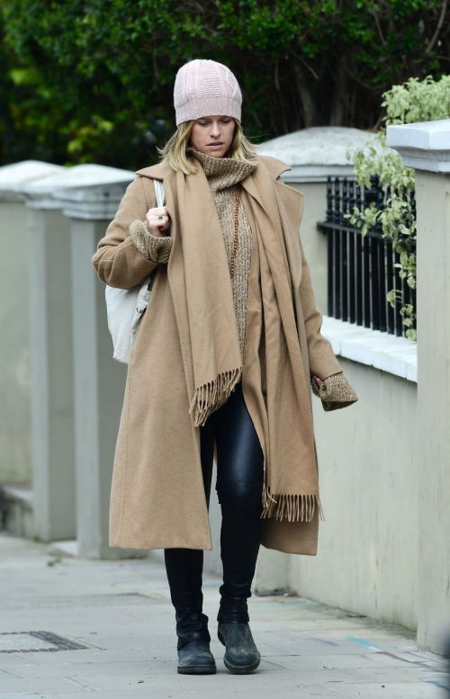 Alice Eve seen in brown long coat out and about in London 2020/04/06 7