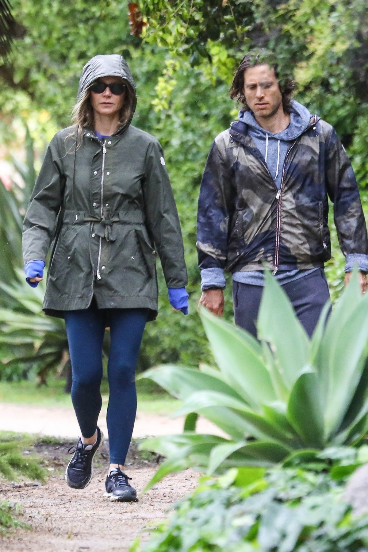 Gwyneth Paltrow and Brad Falchuk Out for Walking in the rain with appendage 2020/04/10