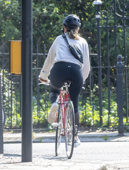 Lily James enjoy ride bike out for her daily exercise during COVID-19 in London 2020/04/11 5